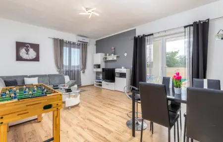 Location Maison 8 personnes à Valbandon - Photo 1