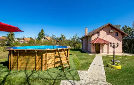 Location Maison 6 personnes à Bosiljevo - Photo 1