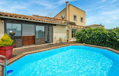 Maison 4 personnes à Arles FPB430
