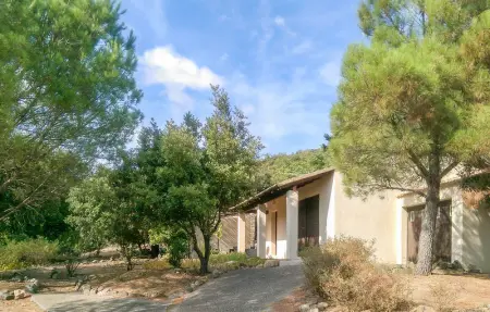 Location Maison 6 personnes à Pierrerue - Photo 1