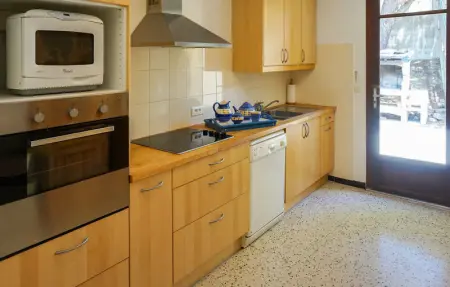 Location Maison 6 personnes à Pierrerue - Photo 5