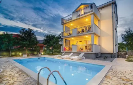 Location Appartement 5 personnes à Pinezici - Photo 17