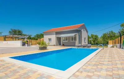Maison à Donje Rastane - L783527