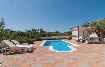 Location Maison 11 personnes à Milna - Photo 7