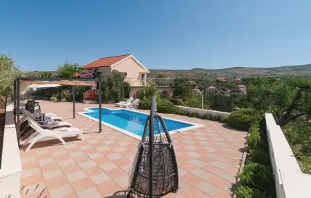 Location Maison 11 personnes à Milna - Photo 14