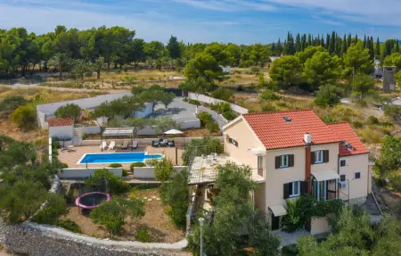 Location Maison 11 personnes à Milna - Photo 17