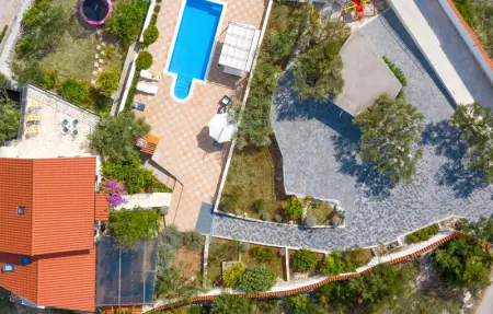 Location Maison 11 personnes à Milna - Photo 18