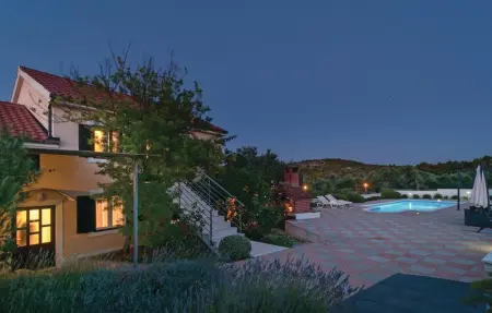 Location Maison 11 personnes à Milna - Photo 28