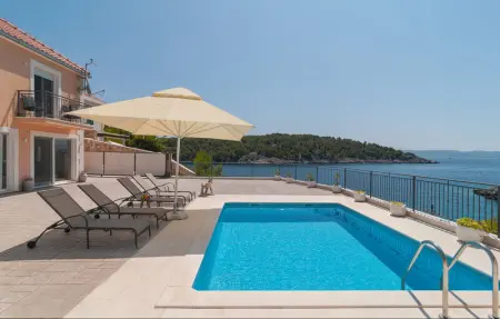 Location Maison 8 personnes à Milna - Photo 11