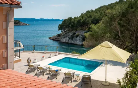 Location Maison 8 personnes à Milna - Photo 14