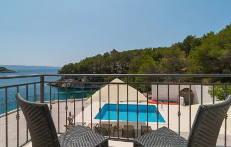 Location Maison 8 personnes à Milna - Photo 18