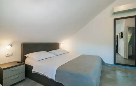 Location Maison 8 personnes à Milna - Photo 33