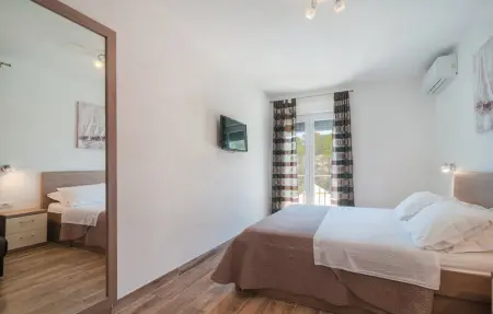 Location Maison 8 personnes à Milna - Photo 37