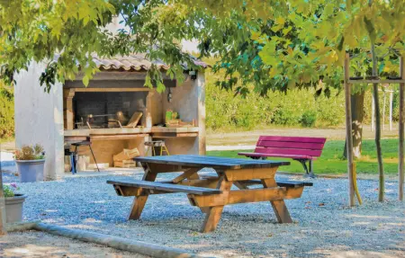 Location Maison 4 personnes à Raphèle lès Arles - Photo 2