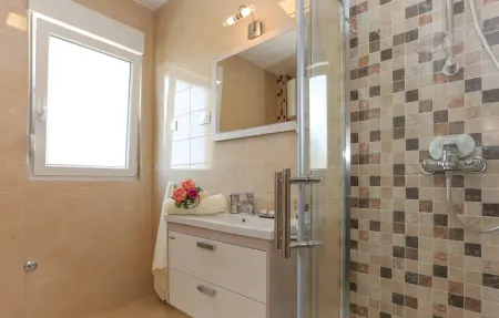 Location Maison 10 personnes à Kucine - Photo 38