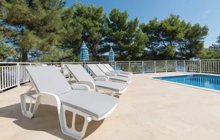 Location Maison 18 personnes à Lumbarda - Photo 11