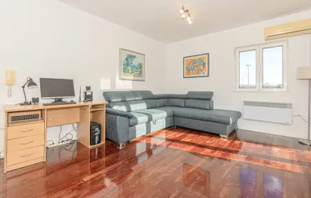 Location Maison 9 personnes à Dubrava - Photo 2