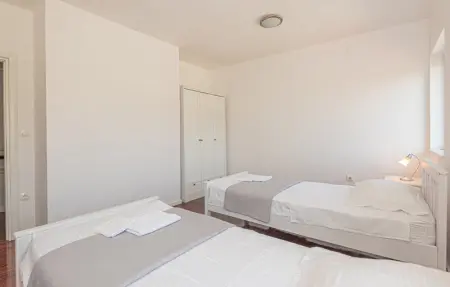 Location Maison 9 personnes à Dubrava - Photo 40