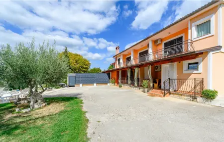 Location Maison 10 personnes à Pazin - Photo 10