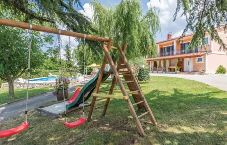 Location Maison 10 personnes à Pazin - Photo 12