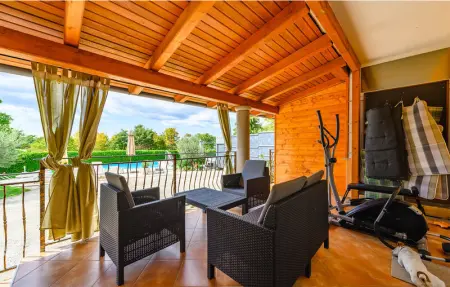 Location Maison 10 personnes à Pazin - Photo 14