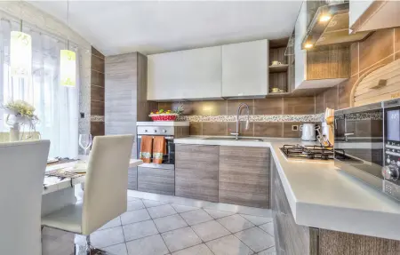 Location Maison 8 personnes à Kastel - Photo 3