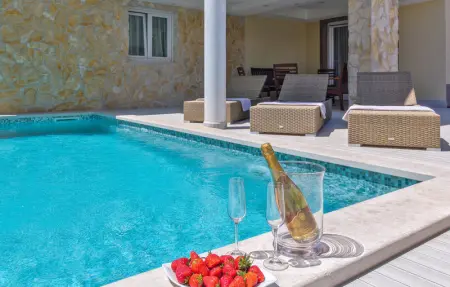 Location Maison 8 personnes à Kastel - Photo 10