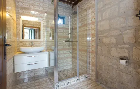 Location Maison 11 personnes à Sinj - Photo 35