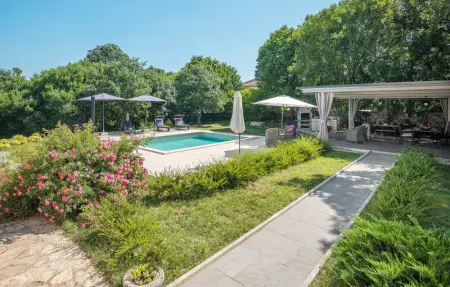 Location Maison 4 personnes à Bale - Photo 3