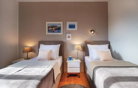 Location Maison 4 personnes à Bale - Photo 27