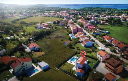 Location Maison 8 personnes à Valbandon - Photo 1