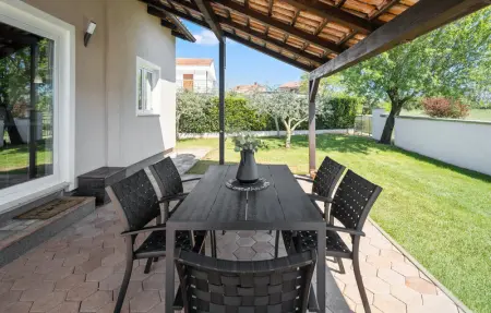 Location Maison 5 personnes à Valbandon - Photo 1