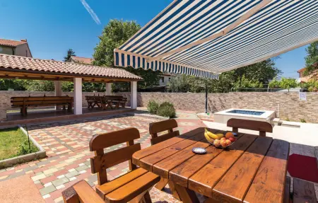 Location Maison 12 personnes à Valbandon - Photo 12