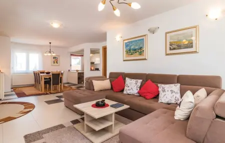 Location Maison 10 personnes à Valbandon - Photo 3