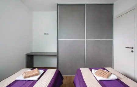 Location Maison 5 personnes à Peroj - Photo 14