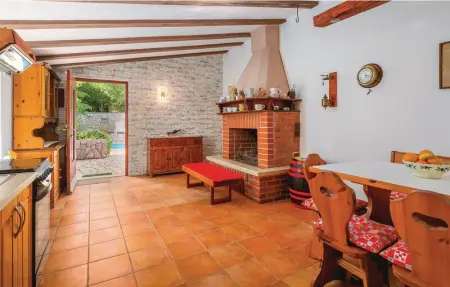 Location Maison 3 personnes à Reburici - Photo 3