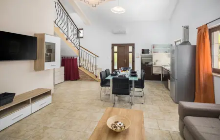 Location Maison 6 personnes à Liznjan - Photo 2