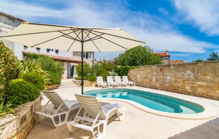 Location Maison 8 personnes à Liznjan - Photo 1