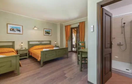 Location Maison 10 personnes à Tinjan - Photo 48