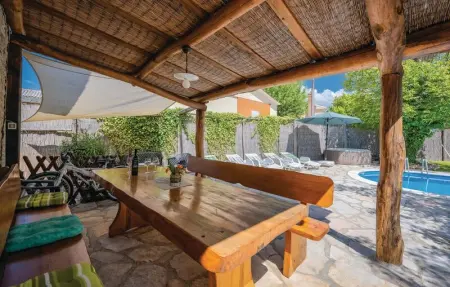 Location Maison 7 personnes à Pazin - Photo 11