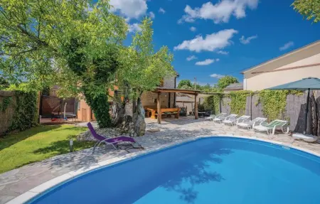 Location Maison 7 personnes à Pazin - Photo 14