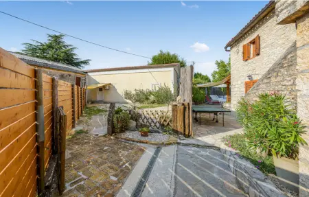 Location Maison 7 personnes à Pazin - Photo 18