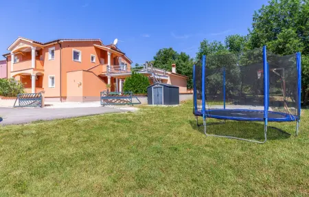 Location Maison 12 personnes à Liznjan - Photo 3