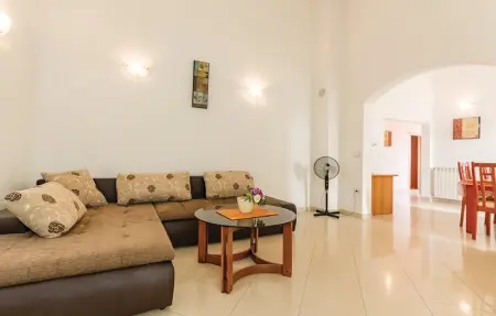 Location Maison 12 personnes à Liznjan - Photo 13