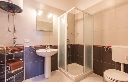 Location Maison 12 personnes à Liznjan - Photo 31