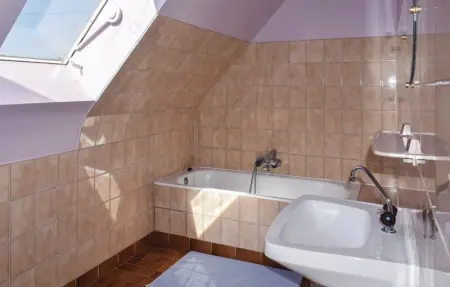 Location Maison 9 personnes à Ploumilliau - Photo 19