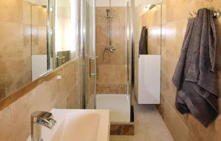 Location Maison 6 personnes à Mormoiron - Photo 24