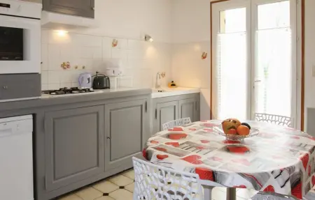 Location Maison 5 personnes à Saint Trinit - Photo 5