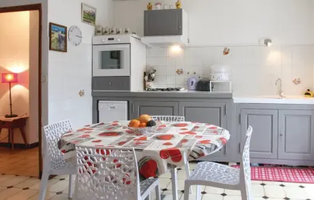 Location Maison 5 personnes à Saint Trinit - Photo 11