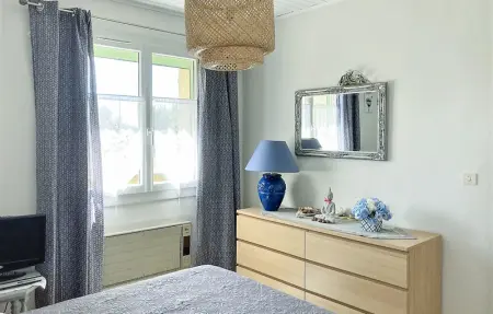 Location Maison 5 personnes à Saint Trinit - Photo 14